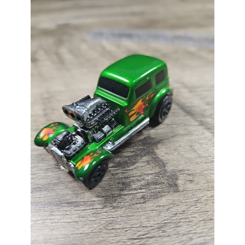 1968 Ford Vicky Diecast 1/64 Loose Toy Car